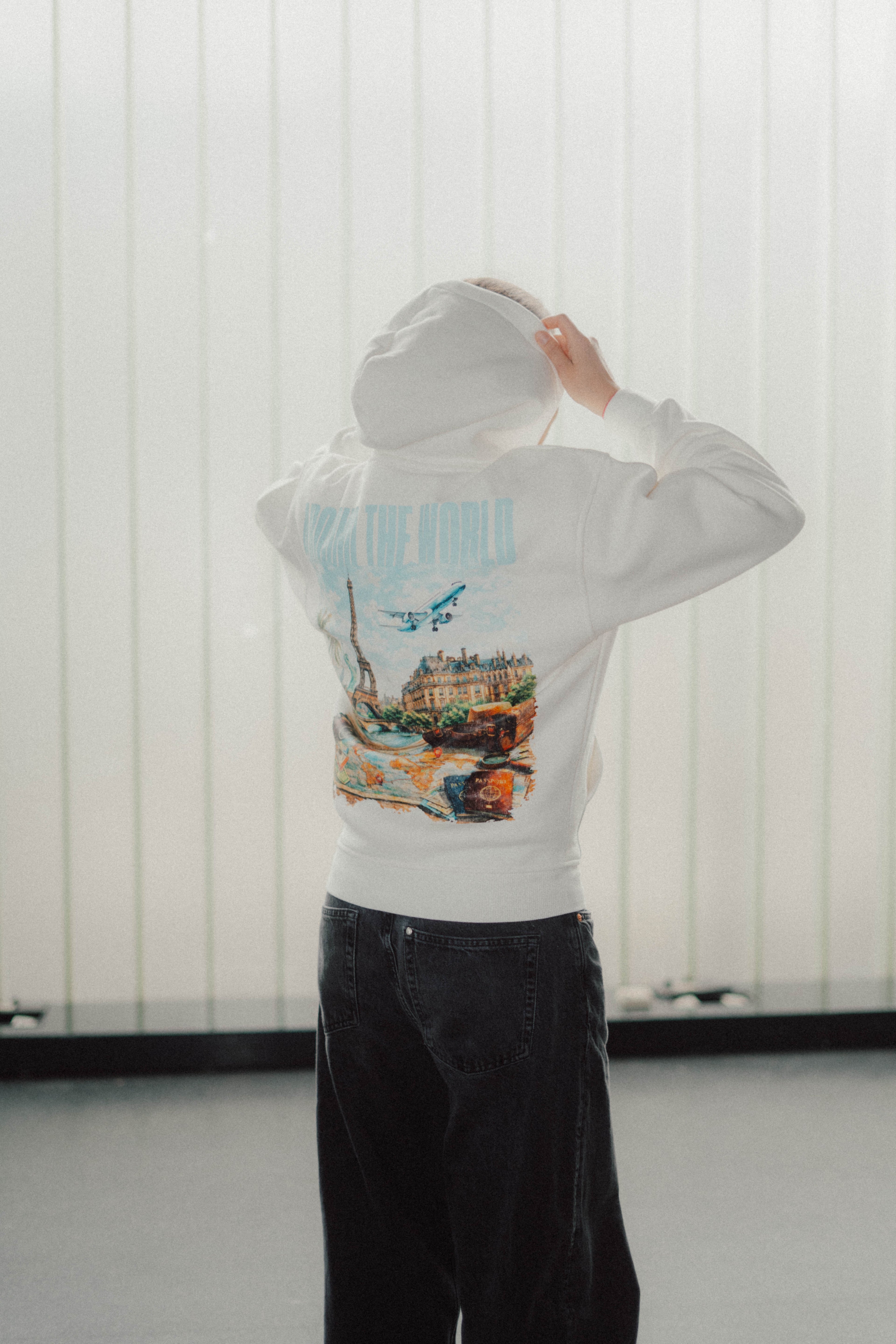 Around The World Hoodie Weiß