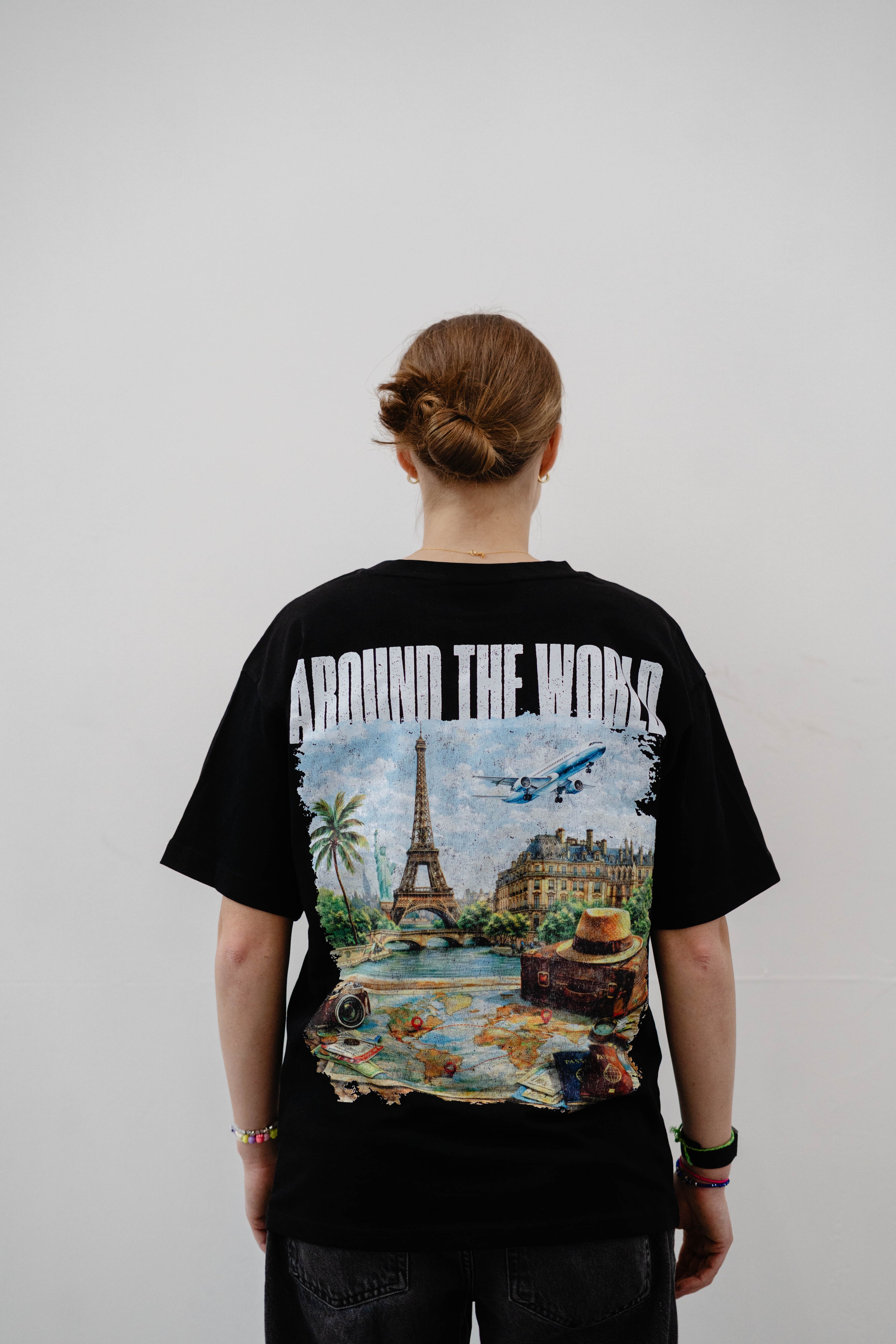 Around The World T-Shirt Schwarz
