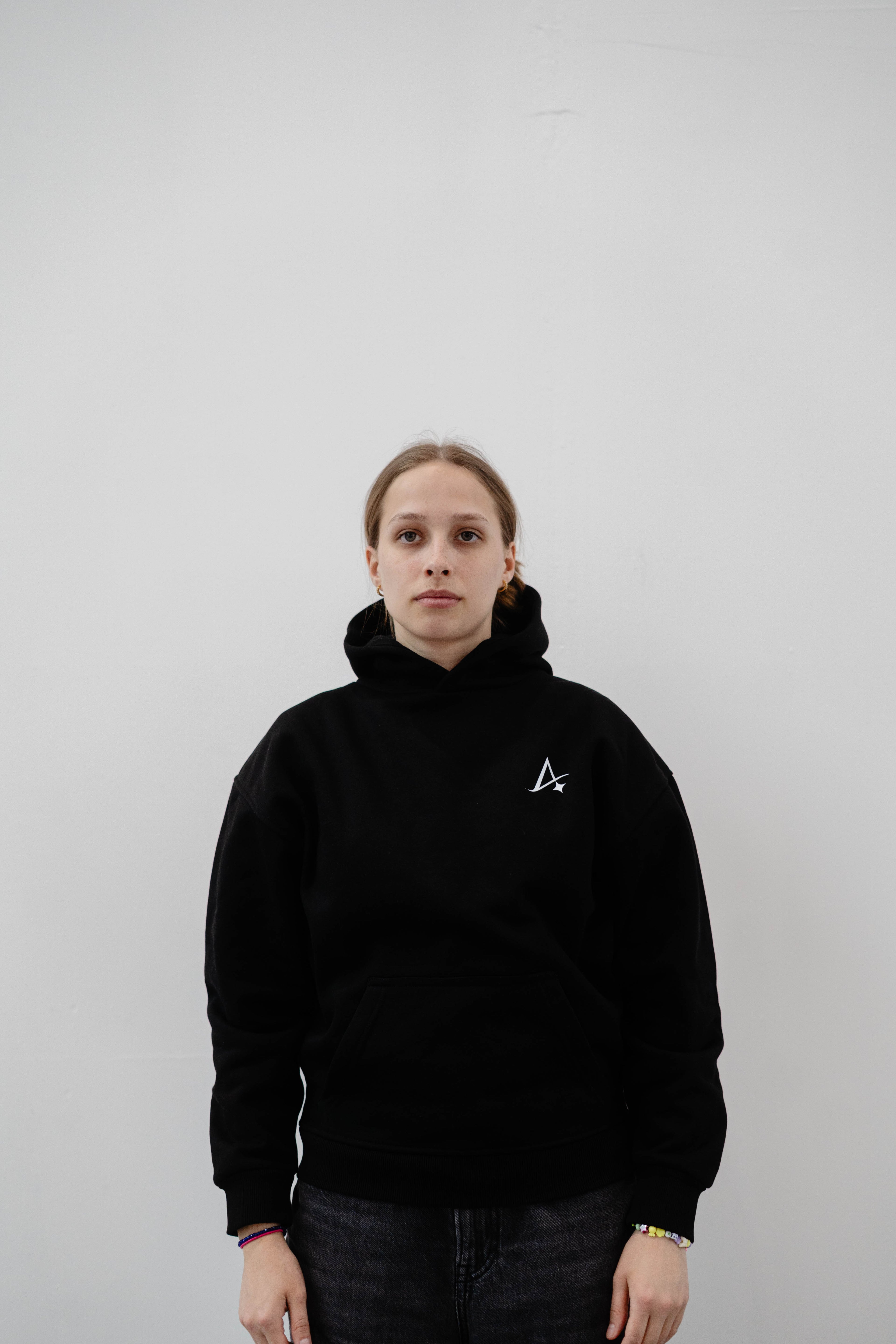 Around The World Hoodie Schwarz